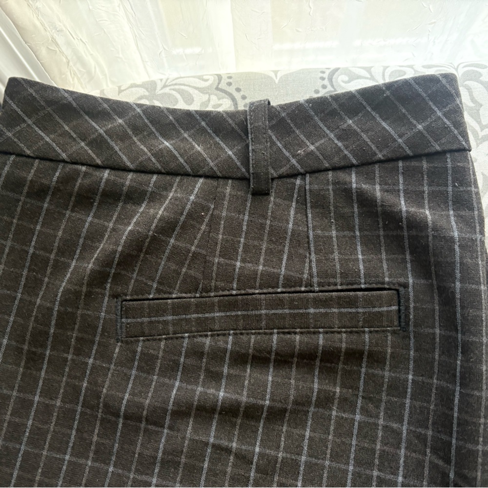 Worthington Women’s Gray Grid Pattern Pants - Picture 2 of 7